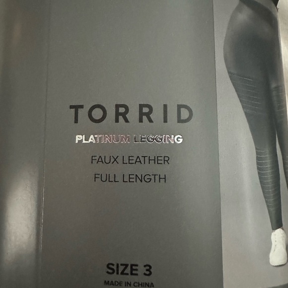 NWT Torrid Faux Leather Full Length Leggings - Picture 9 of 9